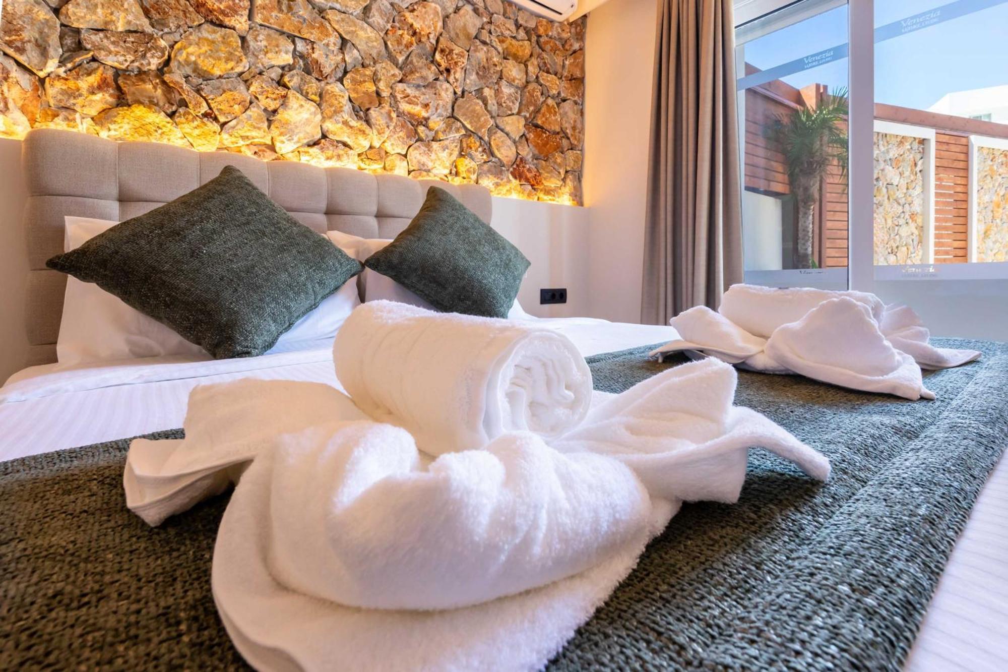 Venezia Luxury Living Villas, Faliraki Ngoại thất bức ảnh